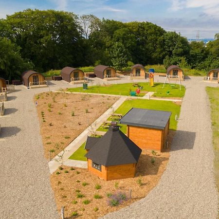 Weedingshall Lodges Falkirk Buitenkant foto