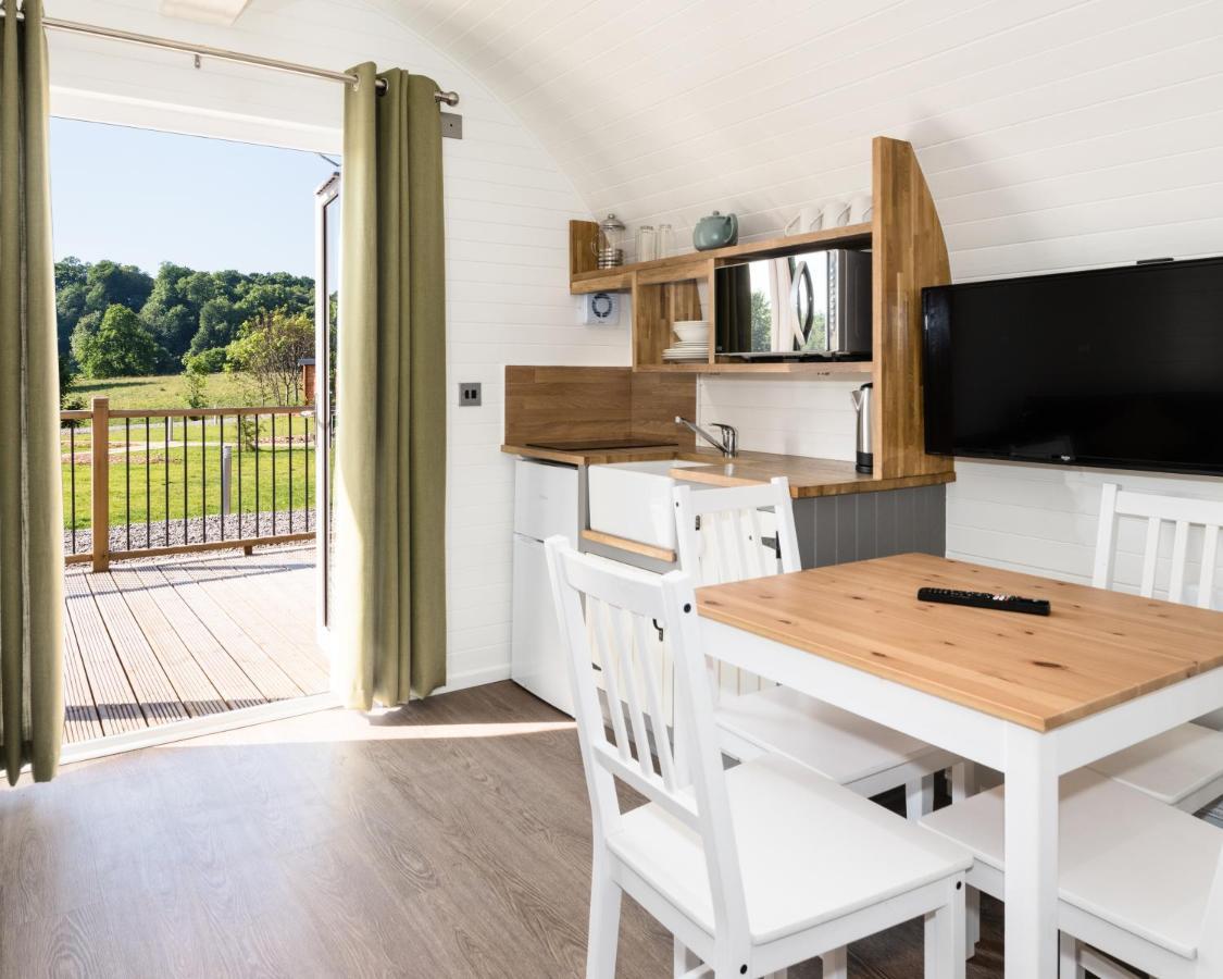 Weedingshall Lodges Falkirk Buitenkant foto