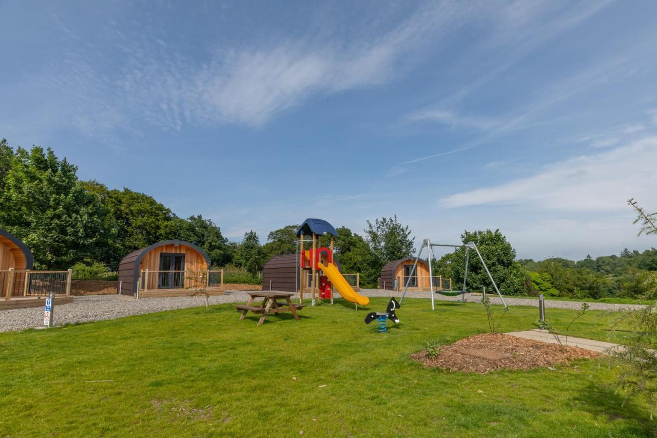 Weedingshall Lodges Falkirk Buitenkant foto