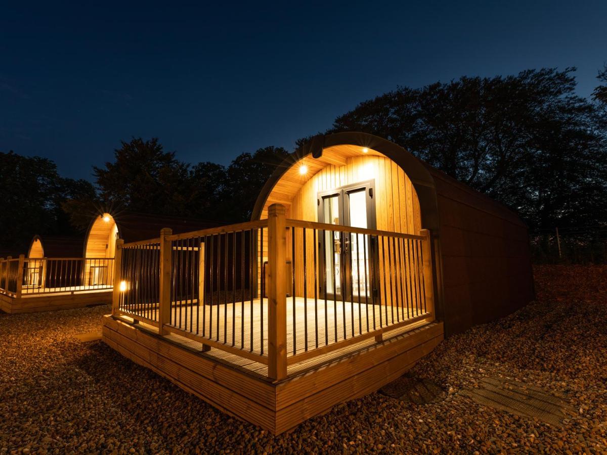 Weedingshall Lodges Falkirk Buitenkant foto
