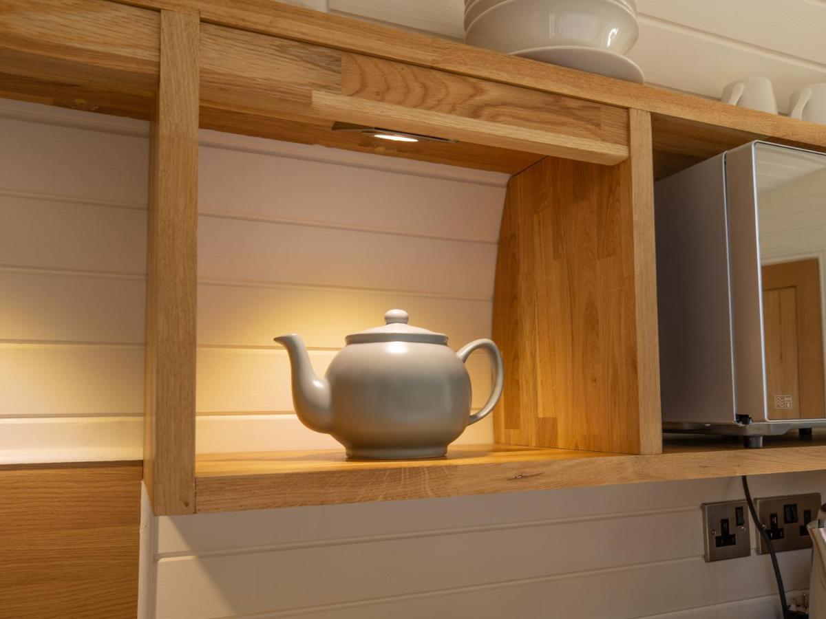 Weedingshall Lodges Falkirk Buitenkant foto