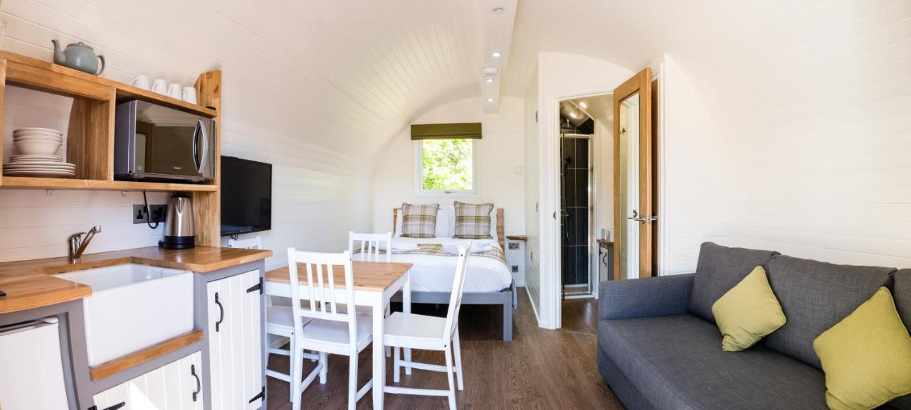 Weedingshall Lodges Falkirk Buitenkant foto